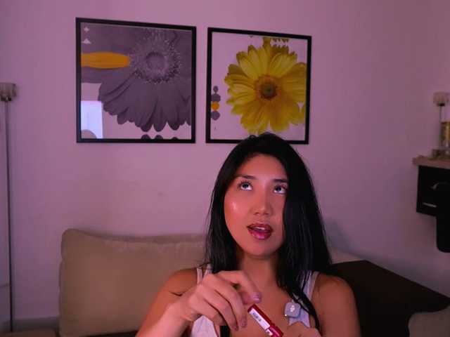 MiaBlisshere1 live cam