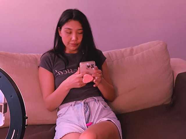 MiaBlisshere1