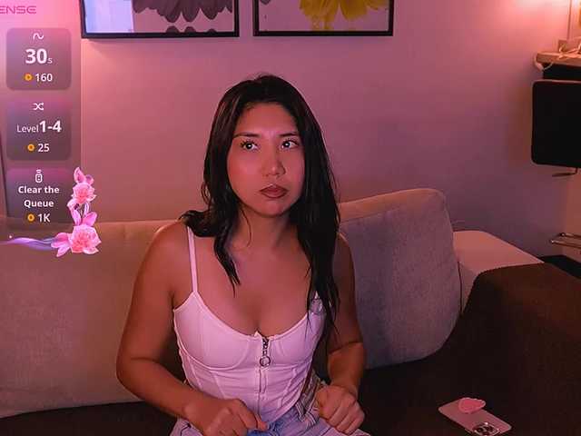 MiaBlisshere1 live cam preview