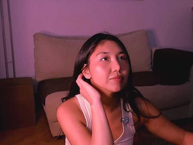 MiaBlisshere1 live cam on BongaCams