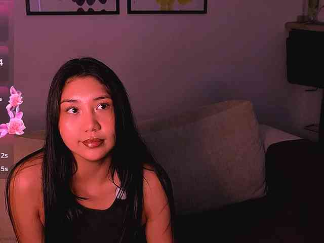 MiaBlisshere1 webcam
