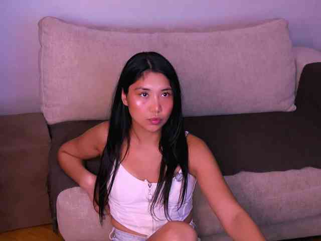 MiaBlisshere1