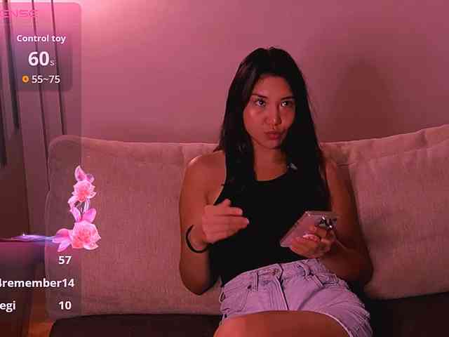 MiaBlisshere1 webcam