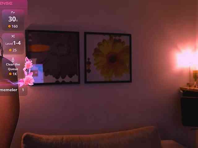 MiaBlisshere1 webcam