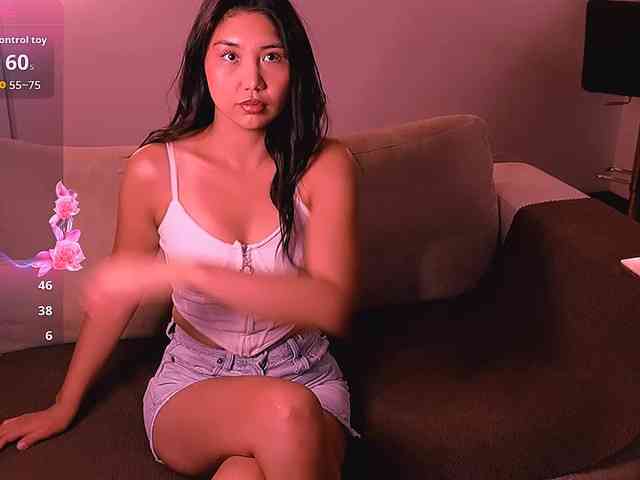 MiaBlisshere1 webcam