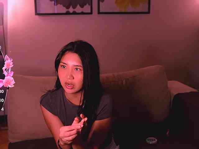 MiaBlisshere1 webcam