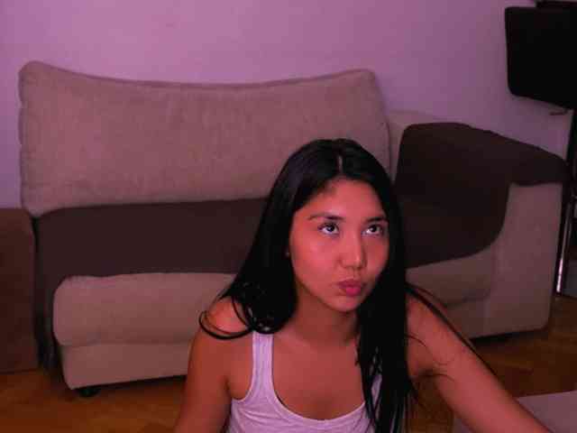 MiaBlisshere1