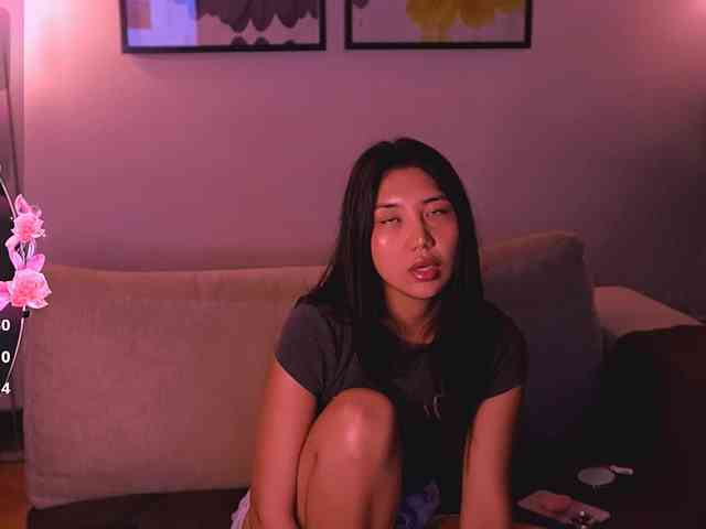MiaBlisshere1 webcam