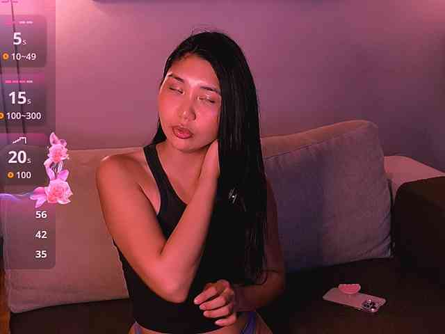 MiaBlisshere1 webcam