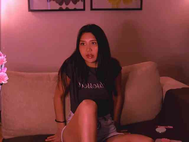 MiaBlisshere1