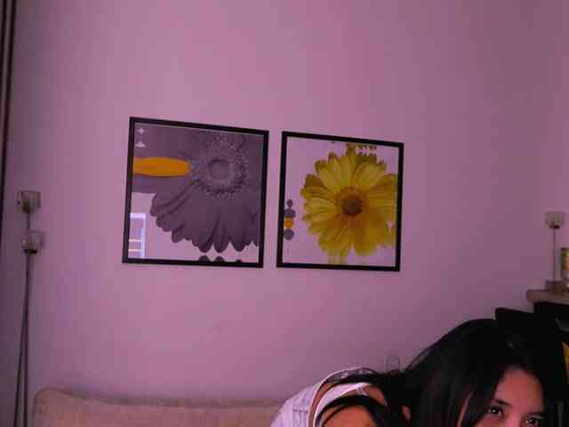 MiaBlisshere1 webcam