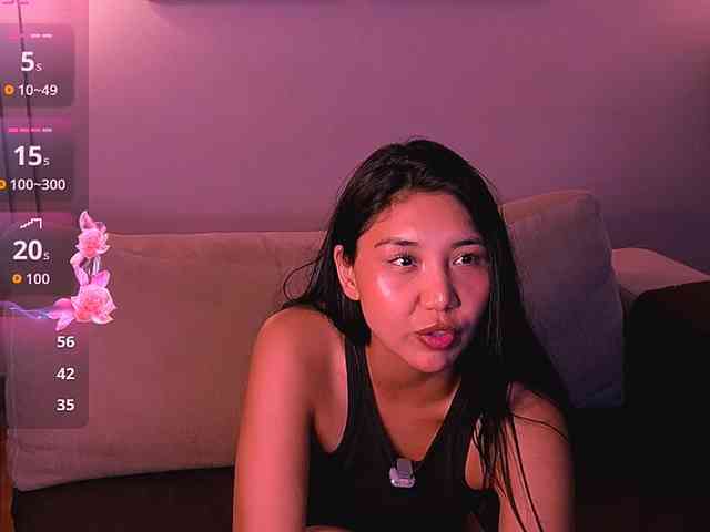 MiaBlisshere1 webcam
