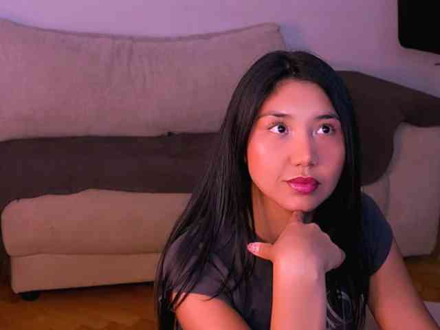 MiaBlisshere1
