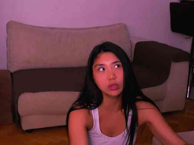 MiaBlisshere1