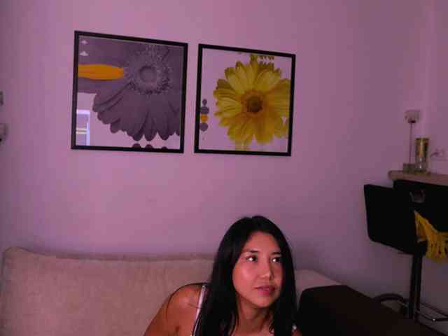 MiaBlisshere1