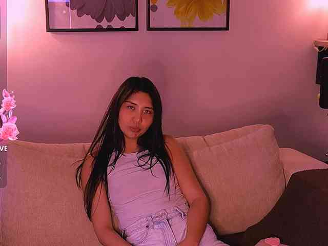 MiaBlisshere1 webcam