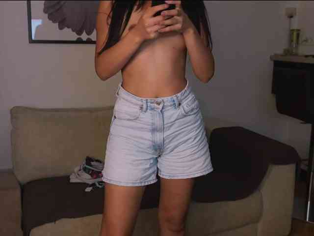 MiaBlisshere1