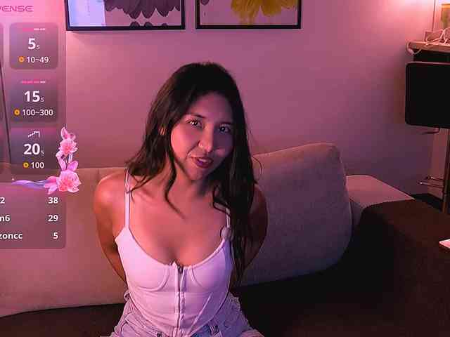 MiaBlisshere1 webcam