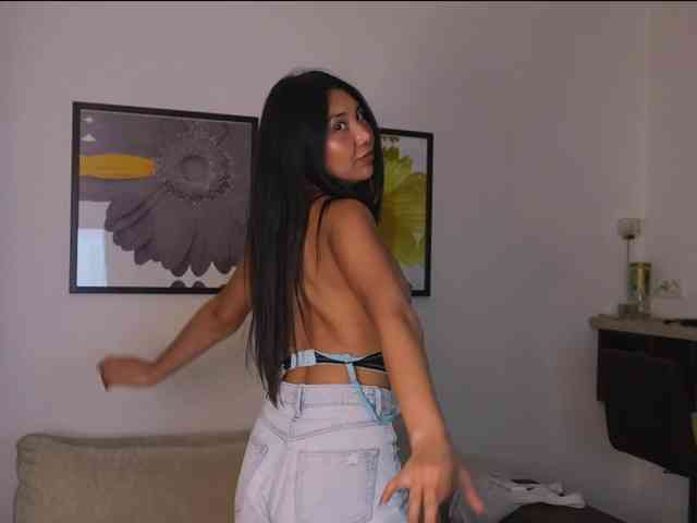 MiaBlisshere1