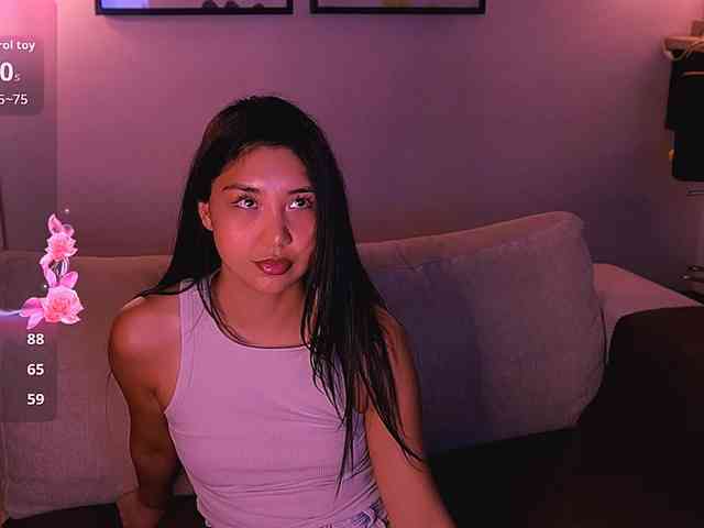 MiaBlisshere1 webcam