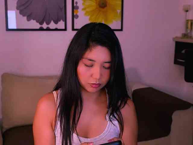 MiaBlisshere1