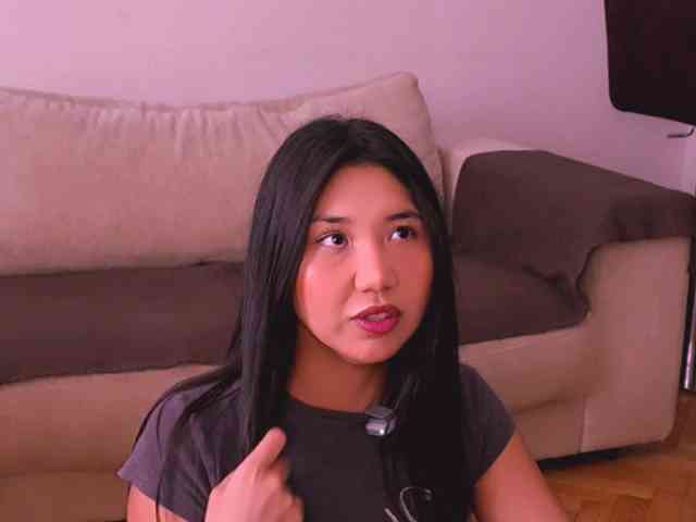 MiaBlisshere1