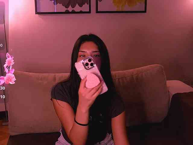MiaBlisshere1 webcam