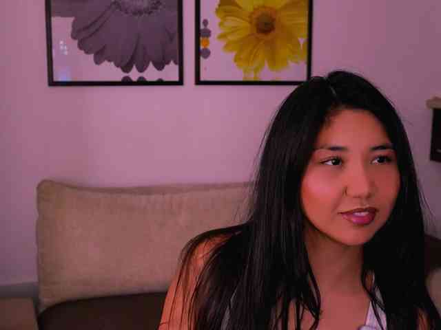MiaBlisshere1