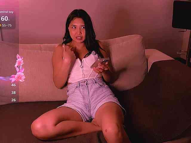 MiaBlisshere1 webcam