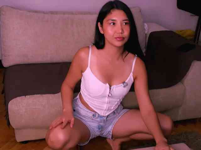 MiaBlisshere1
