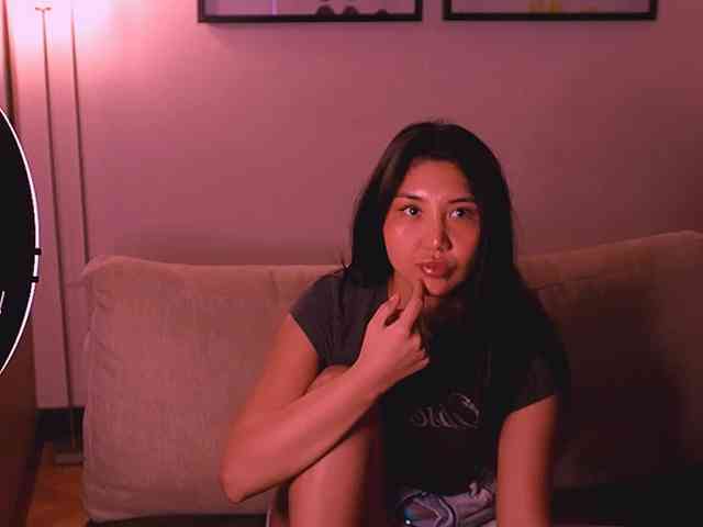 MiaBlisshere1