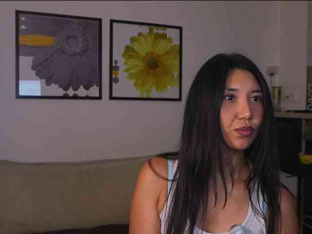 MiaBlisshere1