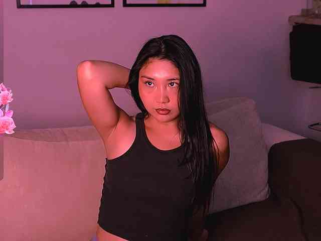 MiaBlisshere1 webcam