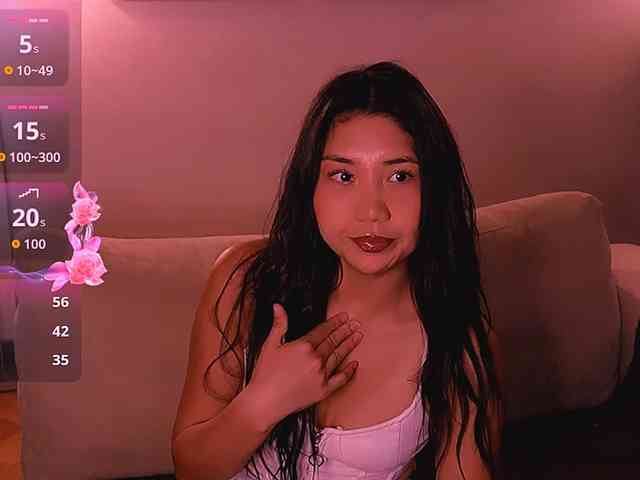 MiaBlisshere1 webcam