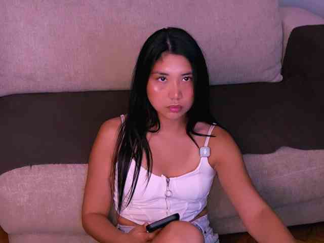 MiaBlisshere1