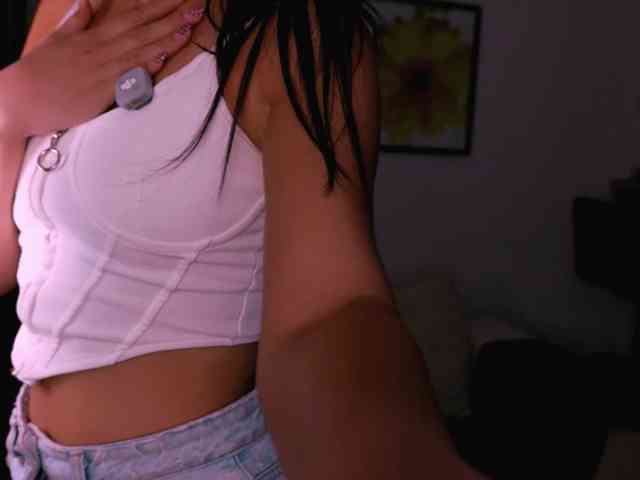 MiaBlisshere1