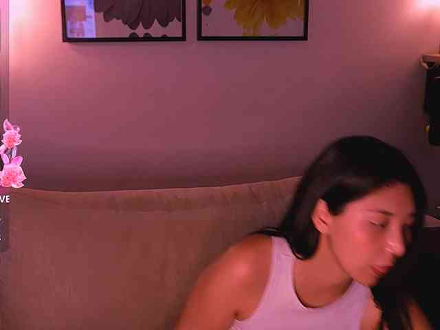 MiaBlisshere1 webcam