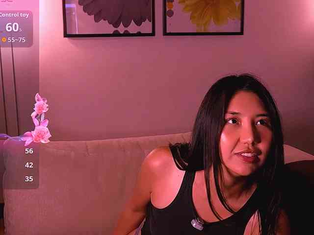 MiaBlisshere1 webcam