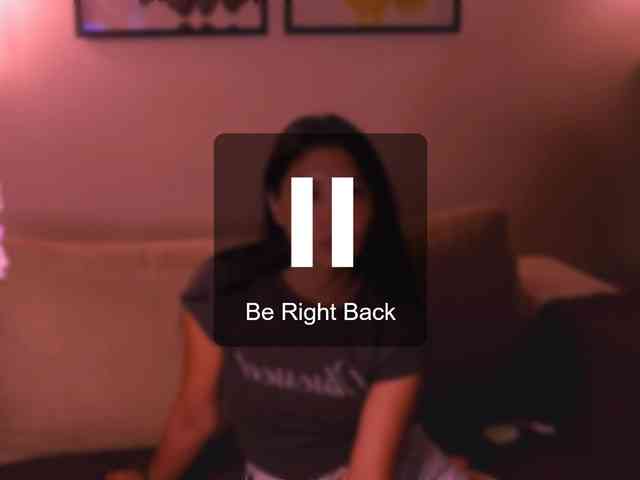 MiaBlisshere1 webcam