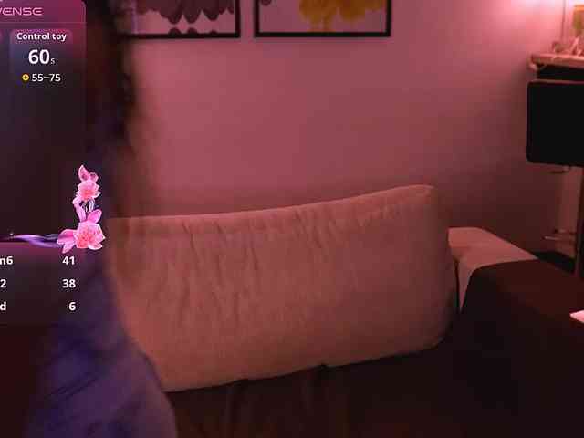 MiaBlisshere1 webcam