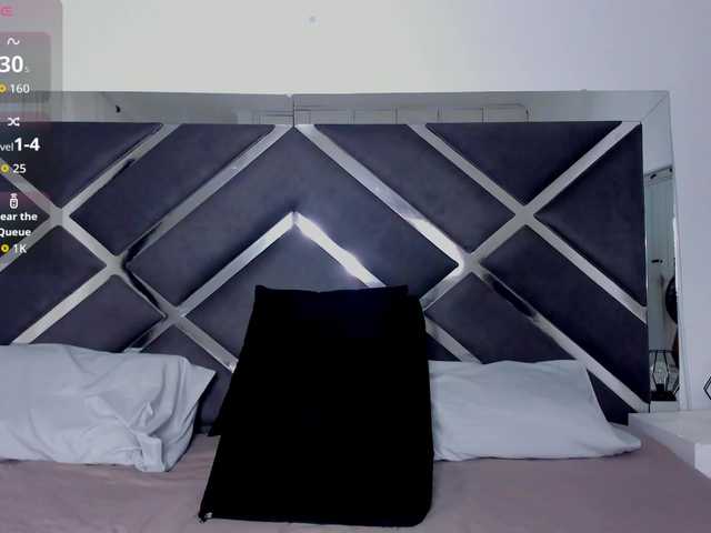 Odette live cam on BongaCams