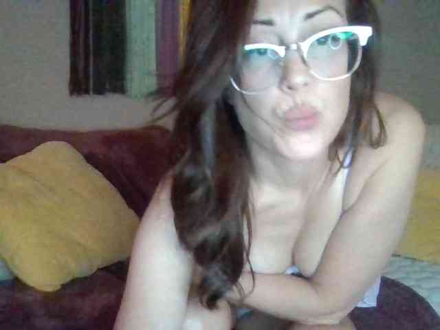 ElegantGorgeous webcam