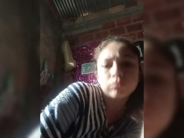 Mady03 live cam on BongaCams