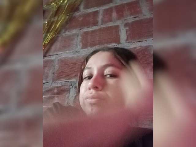 Mady03 live cam on BongaCams