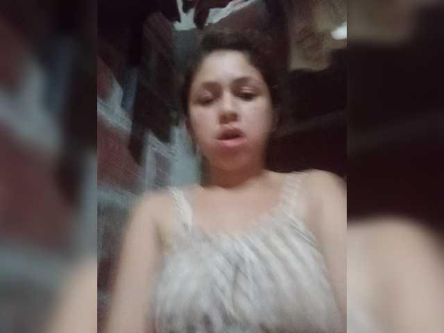 Mady03 live cam on BongaCams