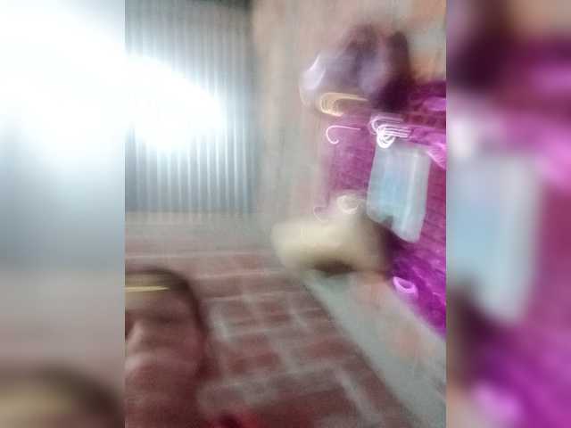 Mady03 live cam on BongaCams