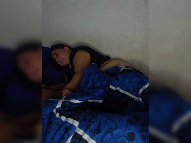 GloriaLove22 live cam on BongaCams