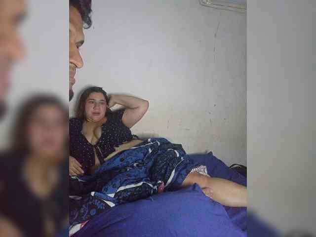 GloriaLove22 webcam