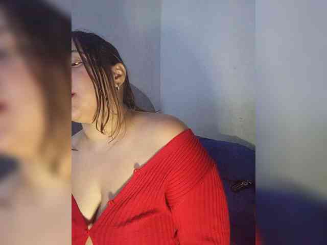 GloriaLove22 webcam