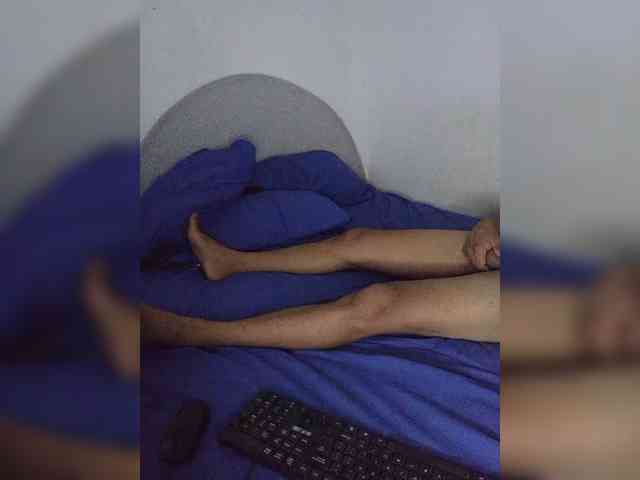 GloriaLove22 webcam